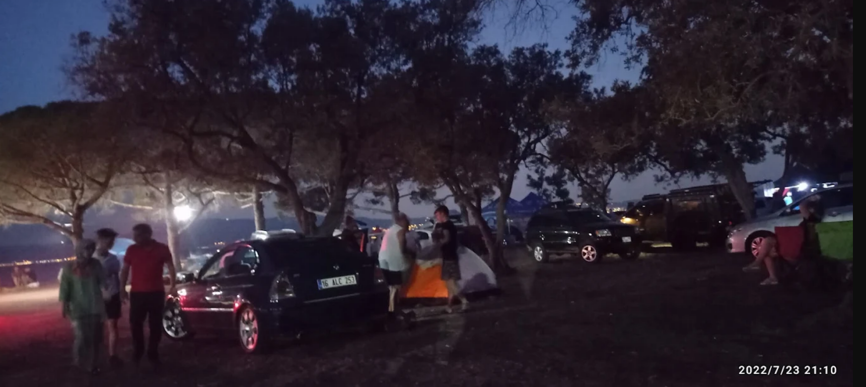 Çamlık Plaj piknik alanı